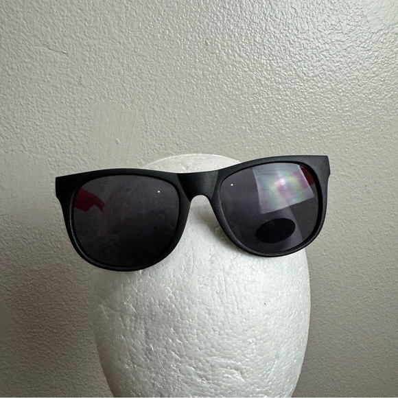 Disneyland Resort Magic Key Holder Sun Glasses Sunglasses UV Park Exclusive HTF - Picture 3 of 6